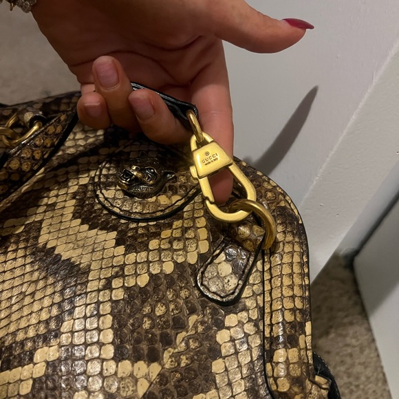 RARE GUCCI Brown Python Print Cross Body Bag - Picture 6 of 16